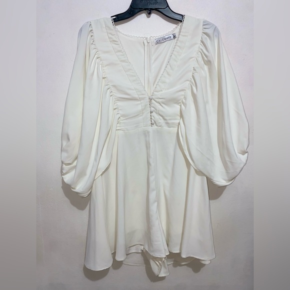 Boutique White ROMPER - Picture 2 of 4